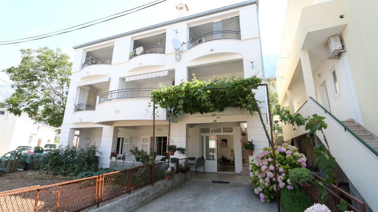 Dinka Guesthouse Makarska Eksteriør bilde
