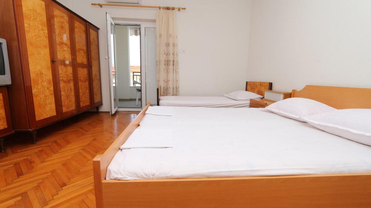 Dinka Guesthouse Makarska Eksteriør bilde