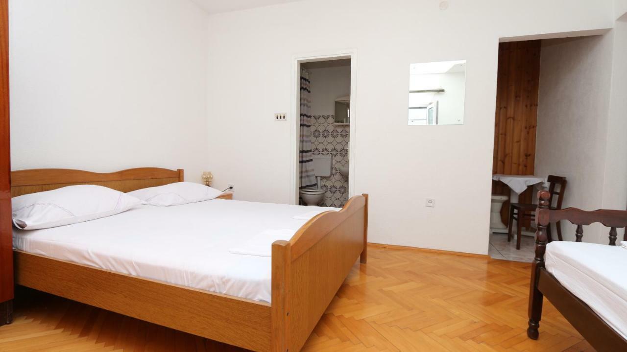 Dinka Guesthouse Makarska Eksteriør bilde